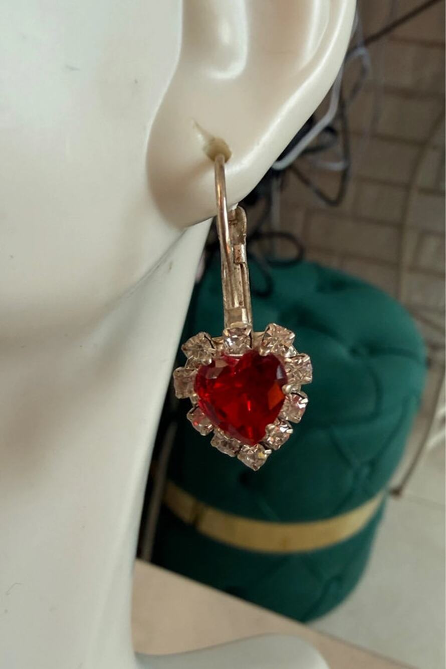 Silver tone heart shaped faux ruby red rhinestone lever back earrings